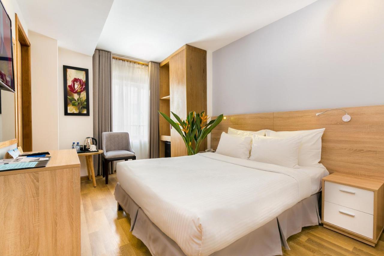 Jovia Hotel Хошимин Экстерьер фото