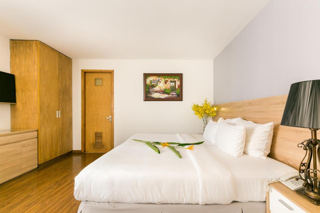 Jovia Hotel Хошимин Экстерьер фото